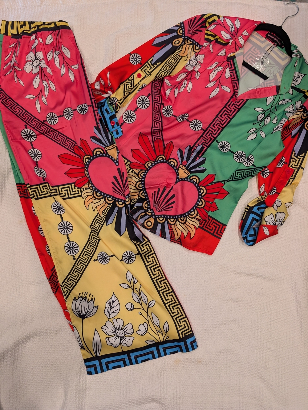 DREAM LOVE Multicolor Floral Heart-Print Satin Pants And Blouse